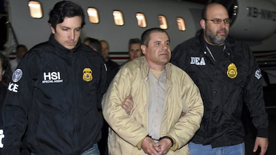 'El Chapo' Guzmán al llegar extraditado a Estados Unidos en enero de 2017