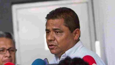 Mario Escobar afirmó que hay diferencias puntuales entre ambas autopsias