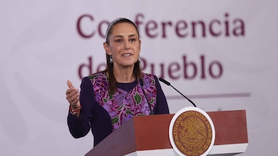 CIUDAD DE MÉXICO, 15ABRIL2026.- Claudia Sheinbaum, presidenta constitucional de los Estados Unidos Mexicanos, encabezó la Conferencia del Pueblo realizada en el Salón Tesorería en Palacio Nacional.
FOTO: GRACIELA LÓPEZ/CUARTOSCURO.COM