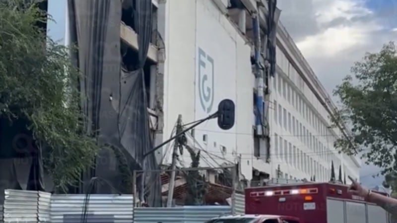 ¿Se desprendió parte de la fachada de la Fiscalía-CDMX? Esto sabemos