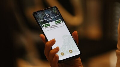 Los 500 diputados federales recibieron celulares para trabajar a distancia