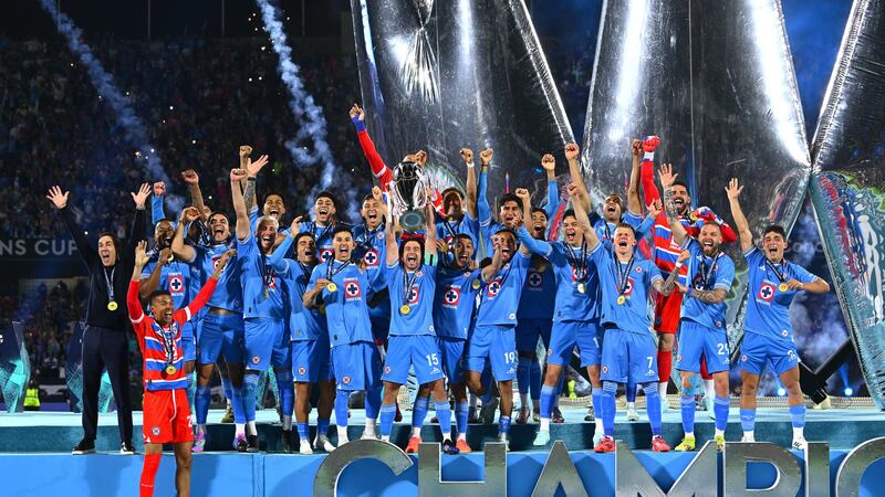 Cruz Azul ‘destroza’ 5-0 al Vancouver y se corona campeón de la Concachampions