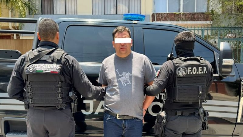Colombiano priva de la libertad a una mujer; ella logra salvarse tras pedir auxilio desde un balcón
