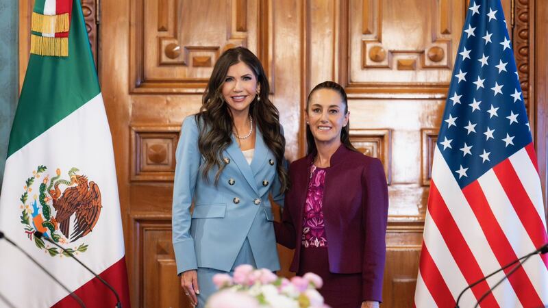 En reunión con Kristi Noem se renovó acuerdo para compartir información de aduanas: Sheinbaum