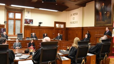 La lista del mandatario está compuesta por puras mujeres quienes, dijo, tienen todas las credenciales necesarias