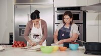 Xóchitl Gálvez y Kenia López mandan mensaje a Sheinbaum mientras cocinan bacalao