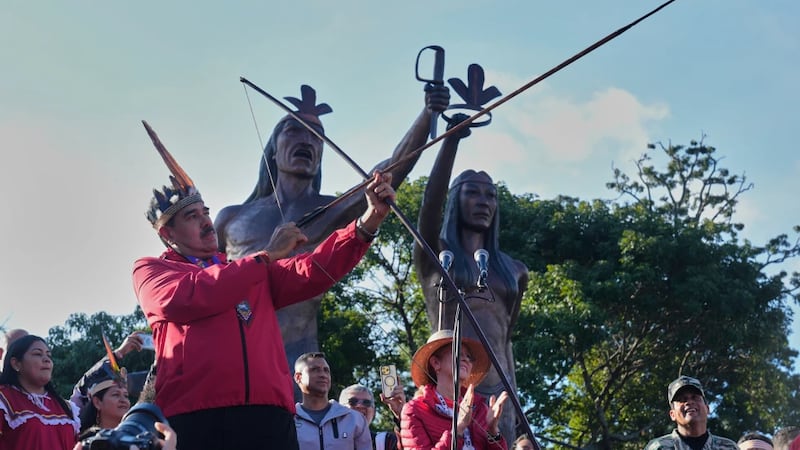 Venezuela habría propuesto a EU renuncia de Maduro por 3 años para evitar intervención