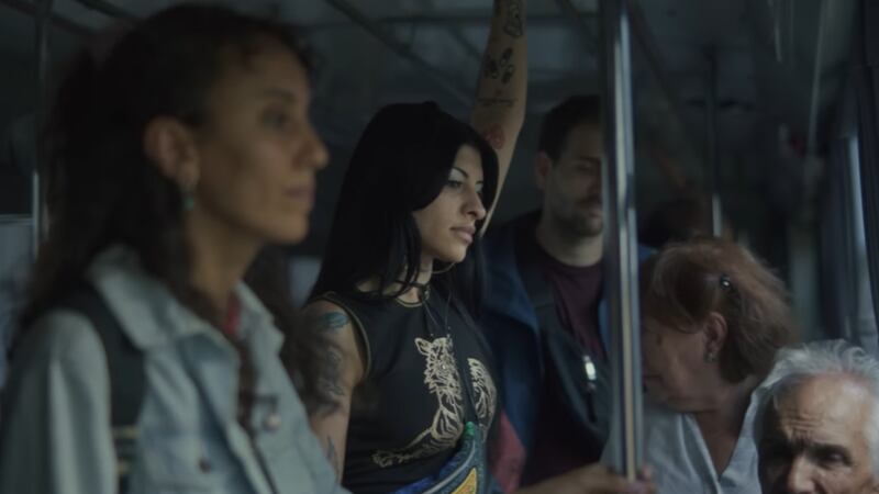 “Él te va a engañar”: Cazzu estrena nueva canción y esta es la letra completa