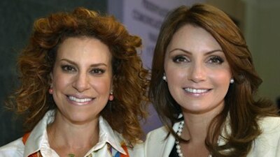 Karime Macías (izq.) con la primera dama del país en Veracruz