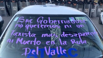 El bloqueo comenzó desde poco antes de las 8:00 horas de este miércoles