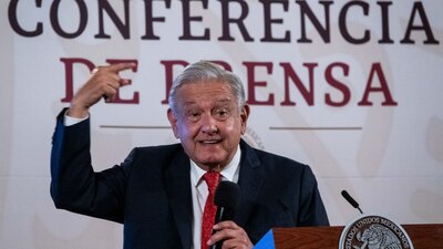 El Presidente indicó que la mega farmacia funciona correctamente