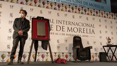 El cineasta hizo un llamado para que México no tenga pobreza científica y cultural