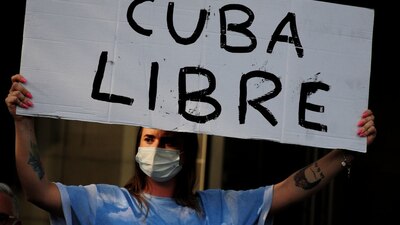 En rueda de prensa el gobierno de Joe Biden pidió dejar de restringir medios de comunicación
