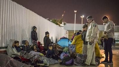 Las autoridades alertaron por el avance de la onda gélida en el país
