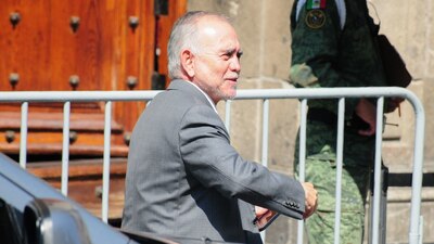 La reunión se da luego de que López Obrador deslizó la idea de adquirir Banamex