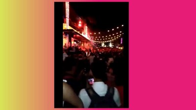 El centro de Playa del Carmen luce abarrotado la noche del 31 de diciembre del 2020