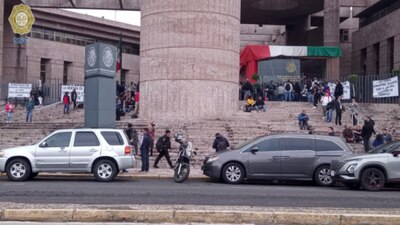 Los trabajadores del Poder Judicial de la Federación realizaron un paro de labores y se congregaron para protestar