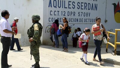 Las Fuerzas Armadas realizan labores de vigilancia sin un marco legal que regule su actuación