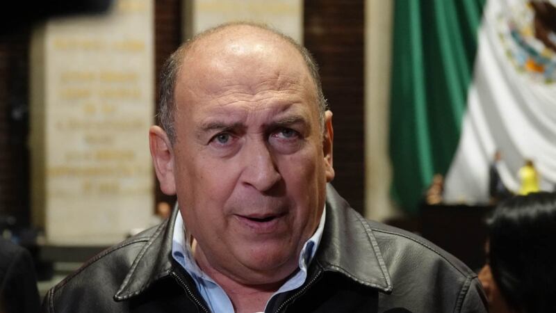 Moreira denuncia crisis en vacunación infantil y culpa a Morena