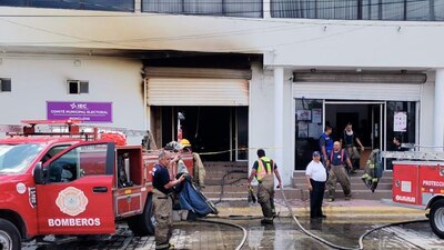 El Cuerpo de Bomberos acudió a la zona para sofocar el siniestro
