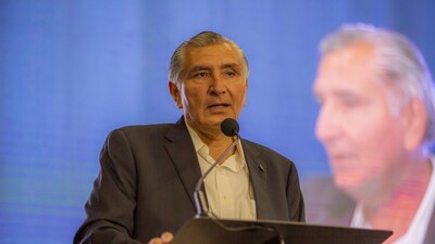 El funcionario dijo que 'aun no son tiempos' para definirse