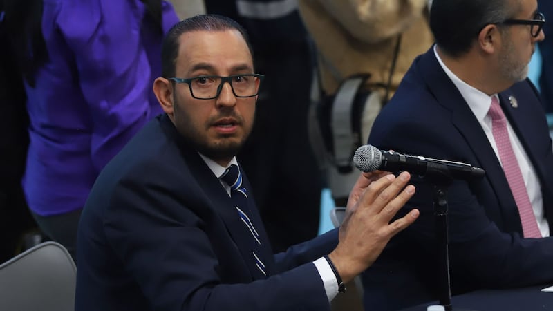 “Morena es candil de la calle y oscuridad en su casa”: Marko Cortés defiende a Maru Campos
