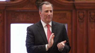 José Antonio Meade anunció este lunes que buscará la candidatura presidencial del PRI