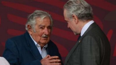 Conversaron durante el Desfile Militar del 16 de septiembre