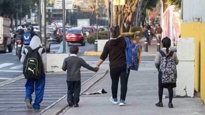 Contaba con 27 mil escuelas y apoya a 3.6 millones de niños