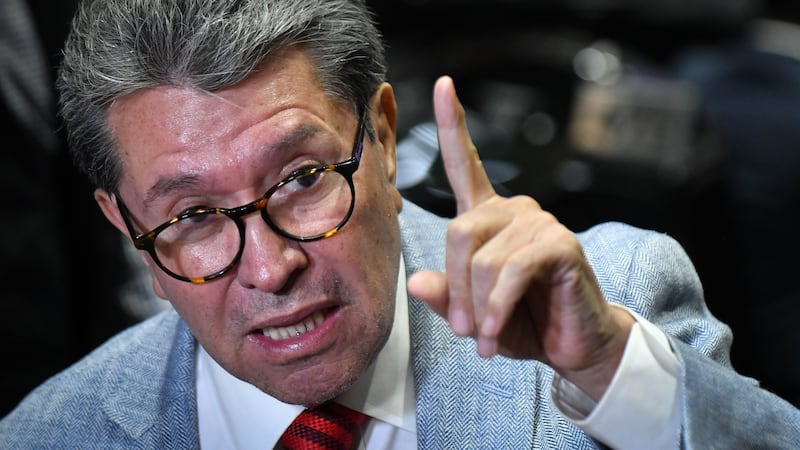 Monreal anuncia diálogo para definir elección de la nueva presidencia del INE