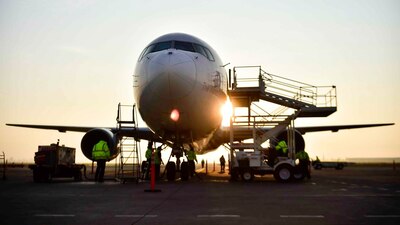 El sujeto fue interceptado por la seguridad del aeropuerto