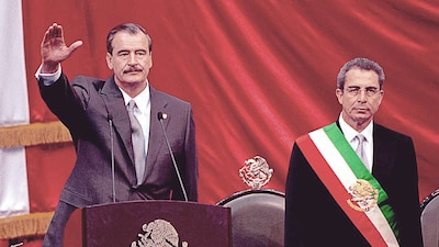 En el 2000, México dejó de ser gobernado por el PRI, partido que gobernó 70 años