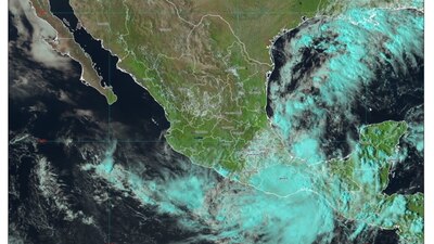 Se debilitó a uno de baja presión remanente entre Chiapas y Oaxaca