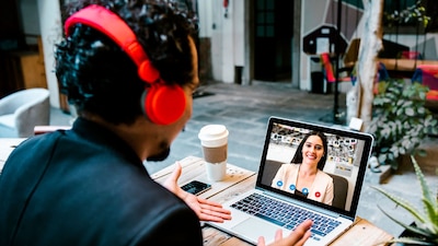 En abril, 10 por ciento de los empleos ofrecían empleos remotos