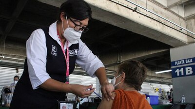 En Venustiano Carranza pondrán la vacuna china Coronavac
