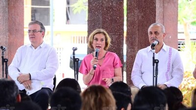 Gutiérrez Müller encabezó un evento sobre lectura, dijo que podía movilizarse puesto que no se contagió de COVID