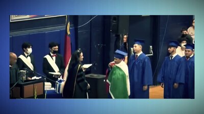 Un alumno fue discriminado por portar la bandera de México
