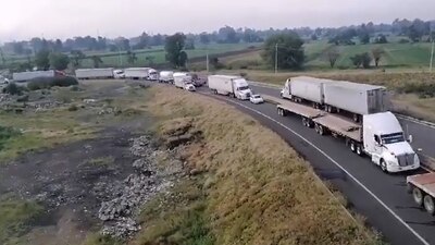 Sigue el tránsito pesado en la zona