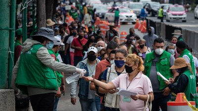 La campaña de vacunación contra coronavirus continúa avanzando en la Ciudad de México