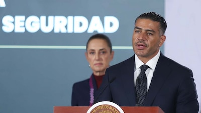 CIUDAD DE MÉXICO, 11AGOSTO2026.- Omar García Harfuch, secretario de Seguridad y Protección Ciudadana, durante su participación en la Conferencia del Pueblo en tema de Seguridad realizada en el Salón Tesorería en Palacio Nacional.
FOTO: GRACIELA LÓPEZ/CUARTOSCURO.COM