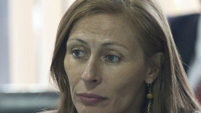 Tatiana Clouthier justificó el uso de AMLO de una avioneta privada