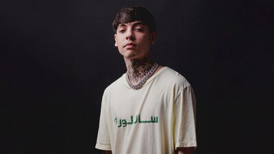 Cantó a capela un fragmento de la canción 'Cuerno azulado'