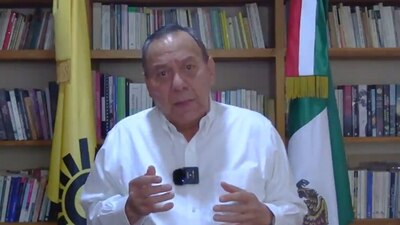 Zambrano pidió a legisladores de su partido "no abandonar los principios democráticos del PRD"