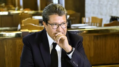 Morena realizó una encuesta que alejó a Monreal de la candidatura de ese partido parala CDMX