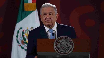 "¿Cómo un gobierno va a estar financiando a un grupo opositor a un gobierno nacional?", cuestionó