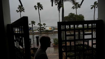 El paso del huracán 'Milton' por esta comunidad de Estados Unidos dejó múltiples destrozos