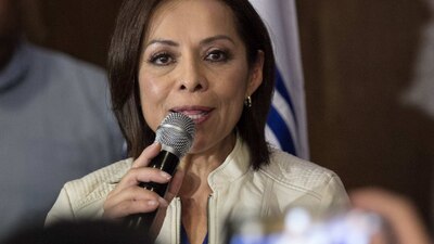 La precandidata a la gubernatura del Estado de México calificó la decisión del INE como censura