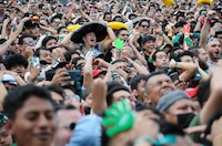 ¿Cuál es el precio de alimentos, snacks y bebidas en el Fan Fest?