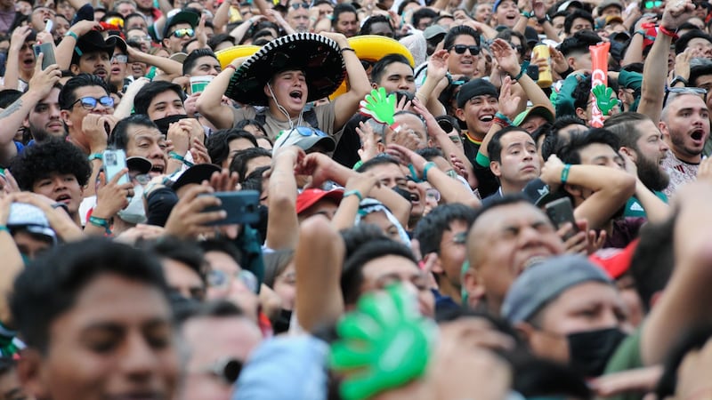¿Cuál es el precio de alimentos, snacks y bebidas en el Fan Fest?