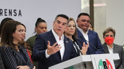 El dirigente insistió en dejar al Ejército en las calles hasta el 2029